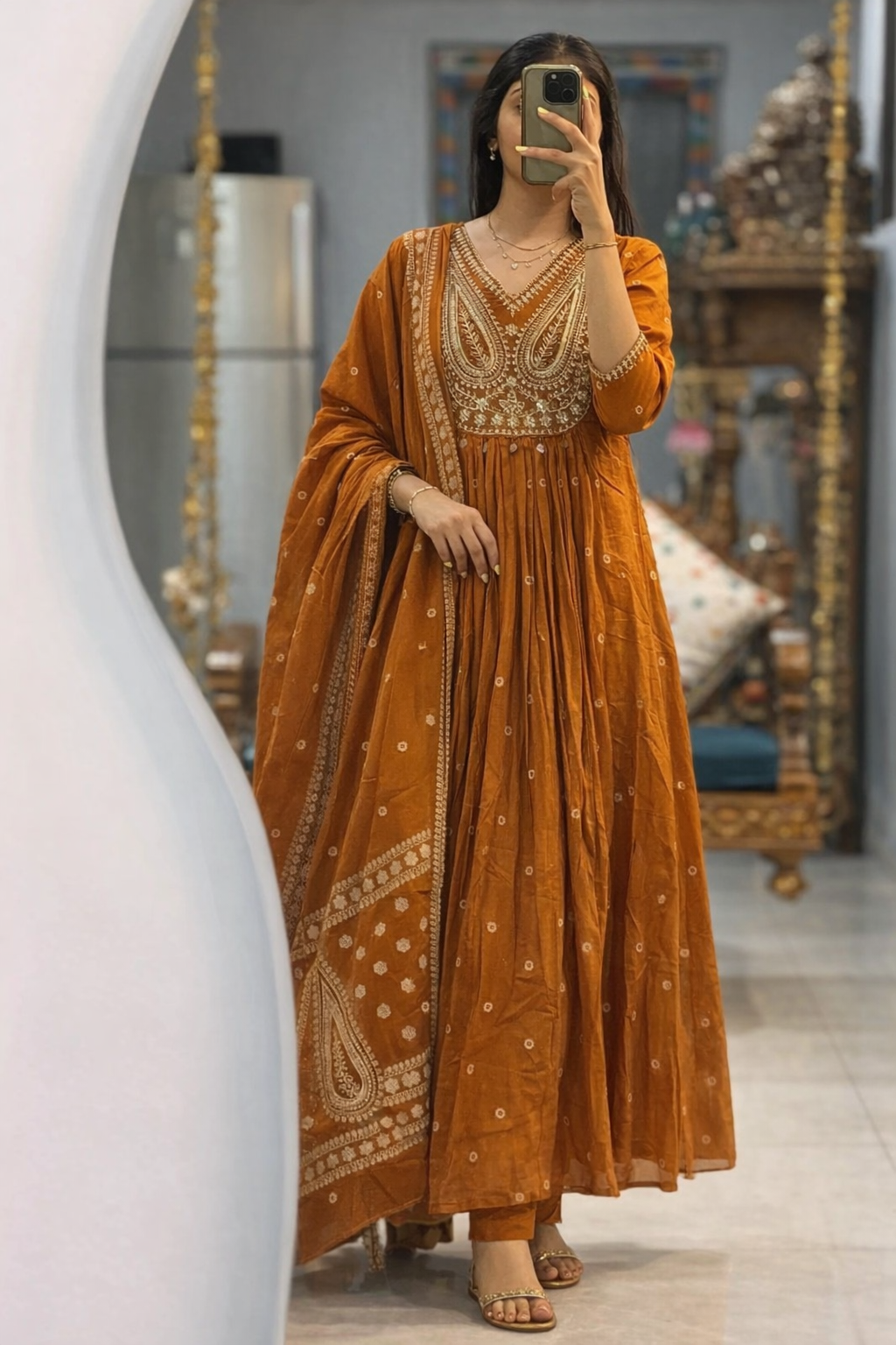 Zariya Luxe Anarkali Kurta Set