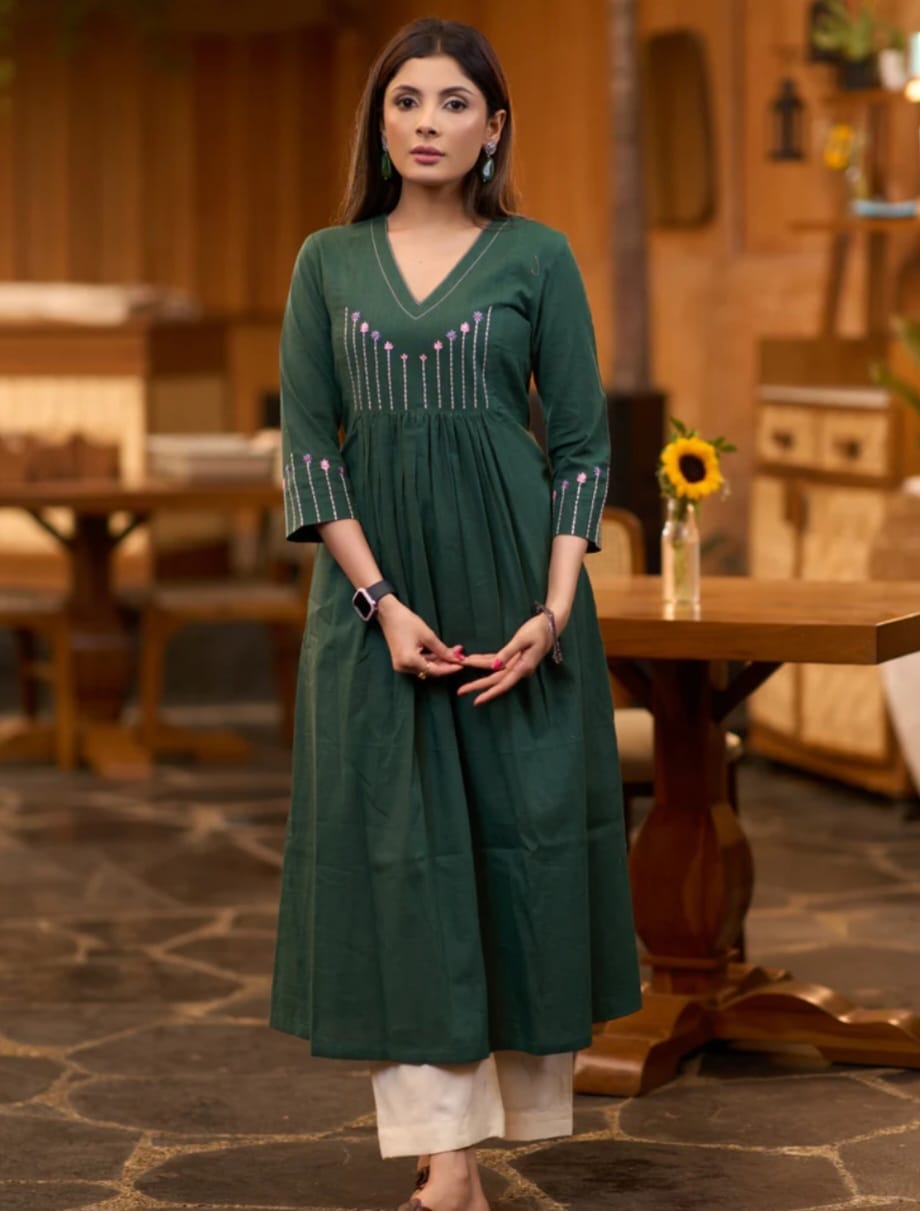 Vanya Forest Green Pleated Cotton Slub Kurta Set