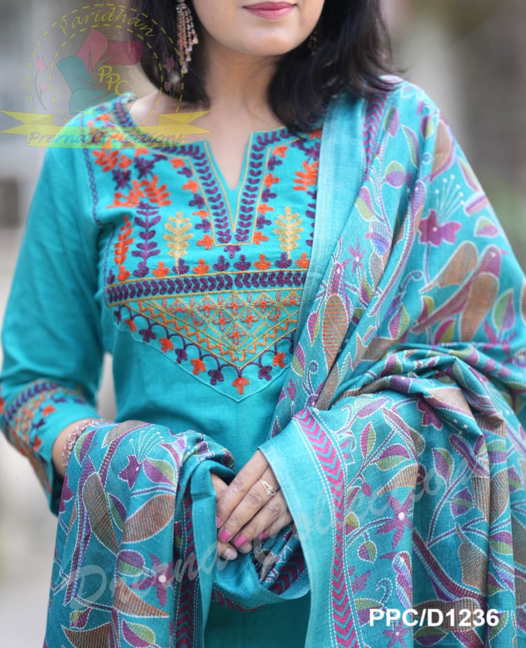 Azure Handloom Aari Embroidered Suit Set