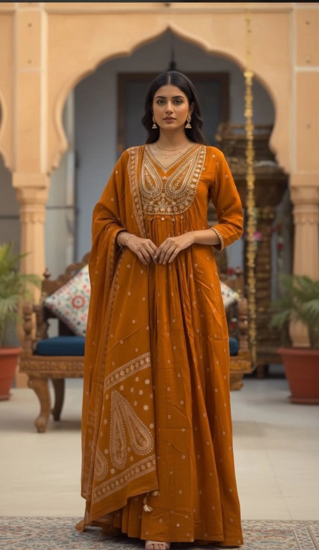 Zariya Luxe Anarkali Kurta Set